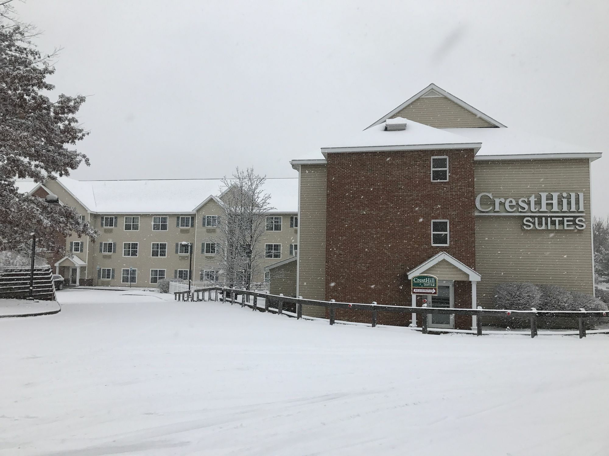 Cresthill Suites Suny University Άλμπανι Εξωτερικό φωτογραφία